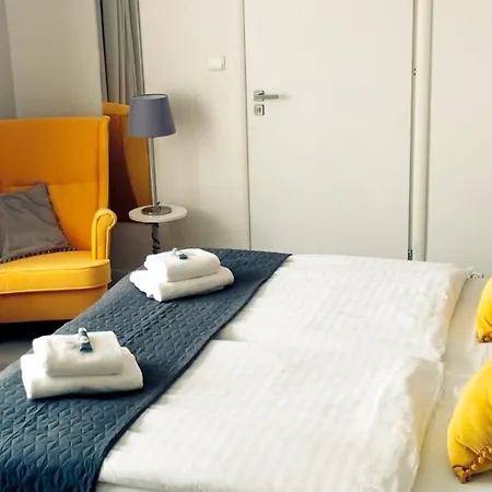 Flaming فندق مبيت وإفطار 3*