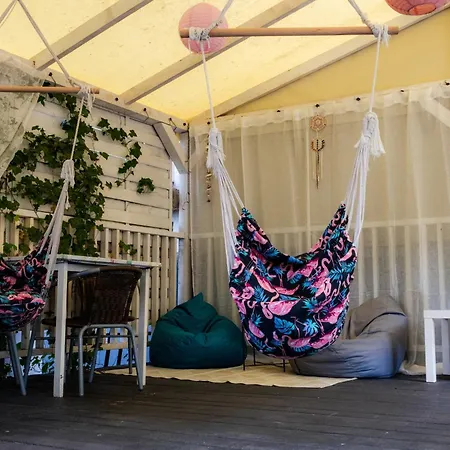 ベッド・アンド・ブレックファスト Flaming 3*