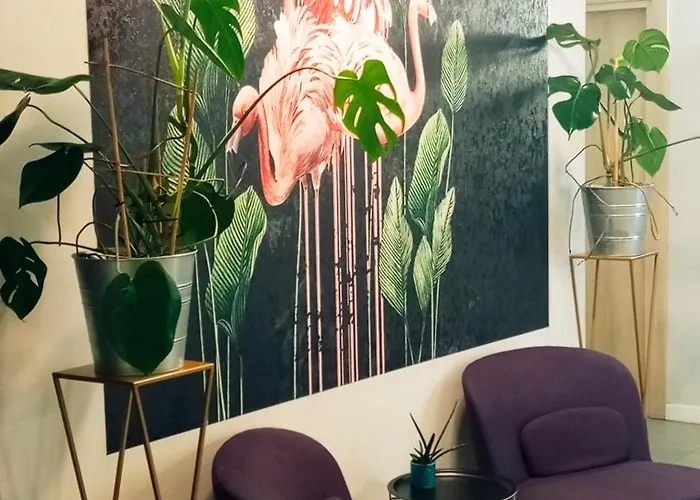 Flaming לינה וארוחת בוקר 3*