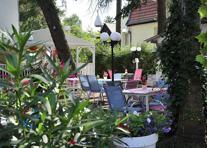 Flaming לינה וארוחת בוקר 3*