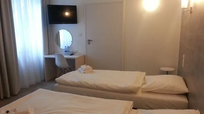 לינה וארוחת בוקר Flaming